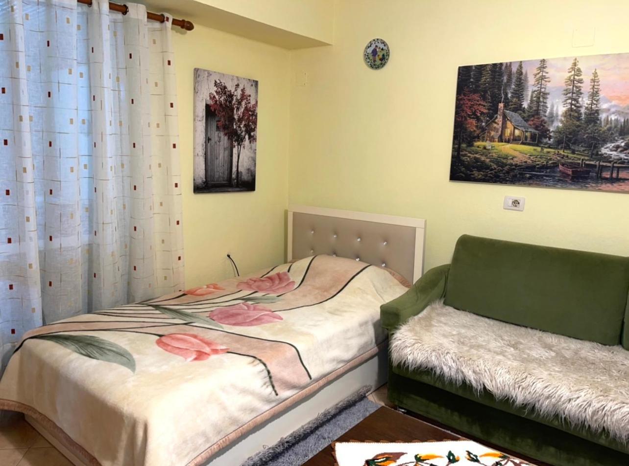 Blue Guesthouse Gjirokastër 외부 사진