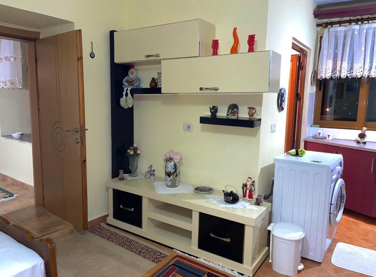 Blue Guesthouse Gjirokastër 외부 사진